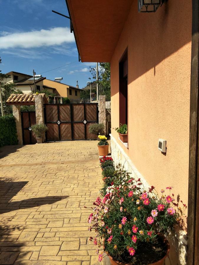 B&B Benjamas Bisacquino Exterior foto